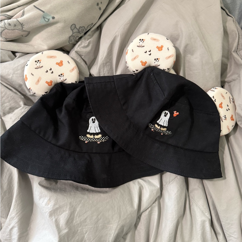 Cute Zo design mommy and me bucket hats